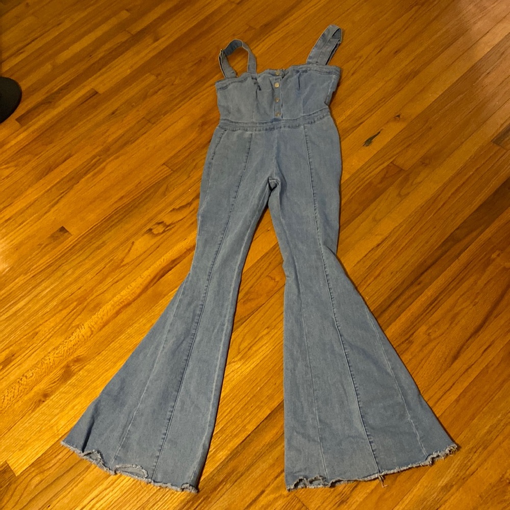 NWOT Saints and Hearts flare stretch overalls with snap buttons in front.